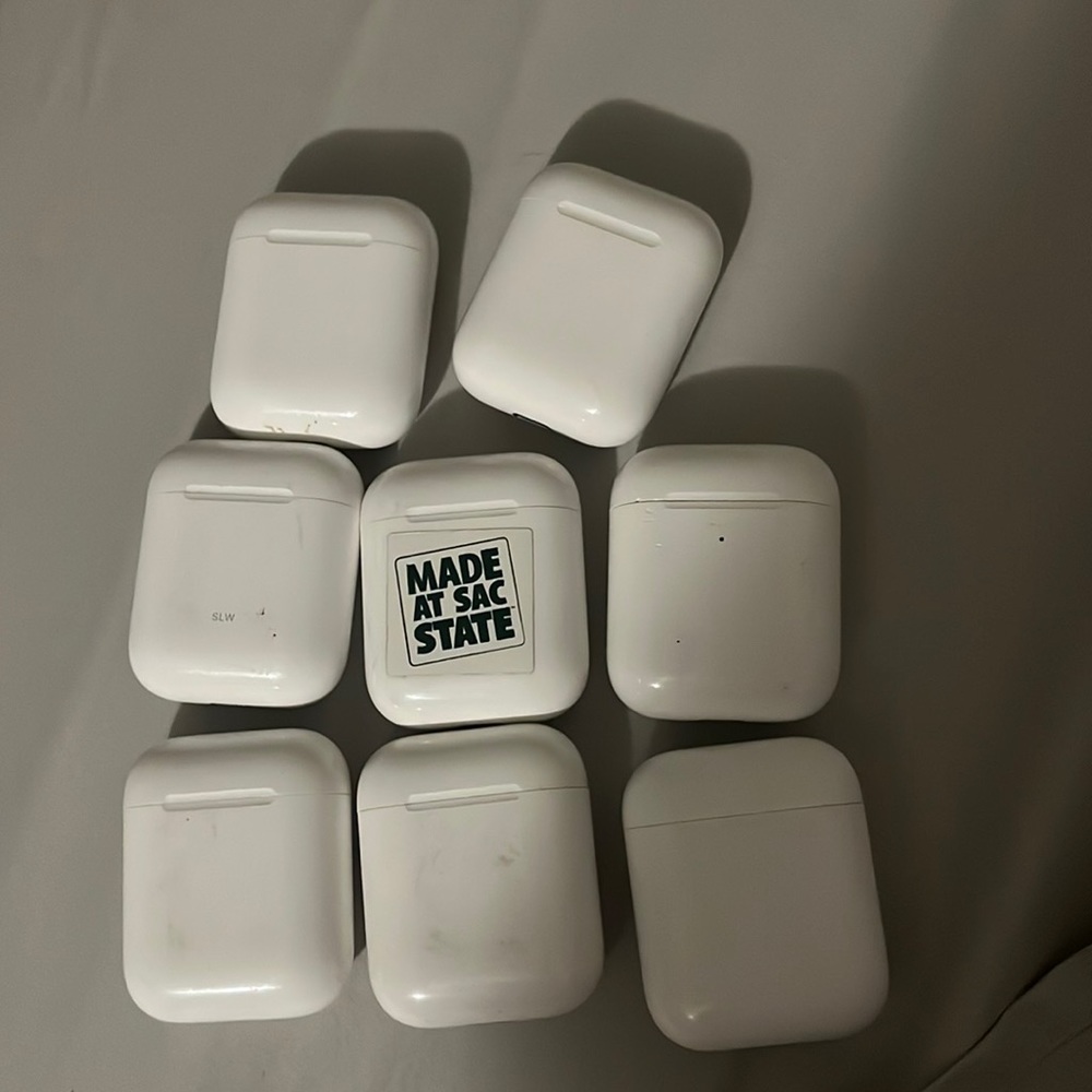AirPods-8️⃣